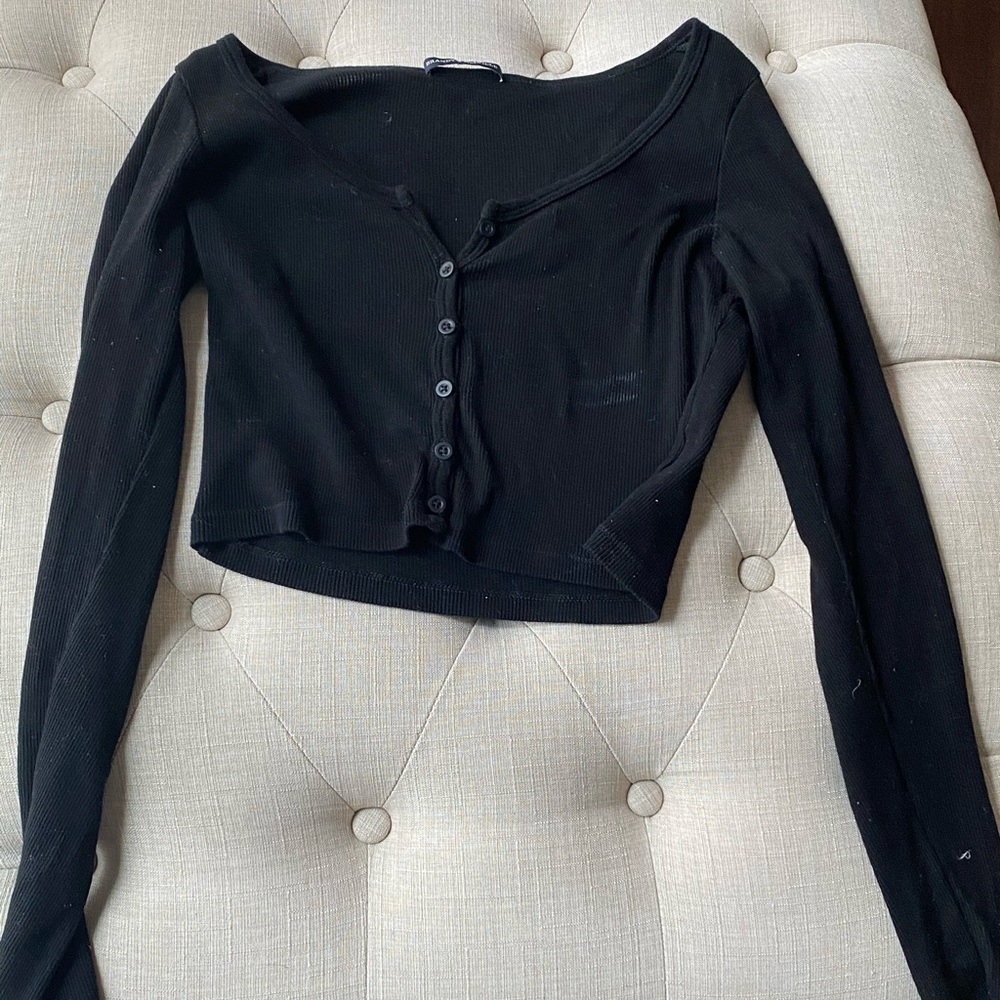 Cropped long sleeve button up